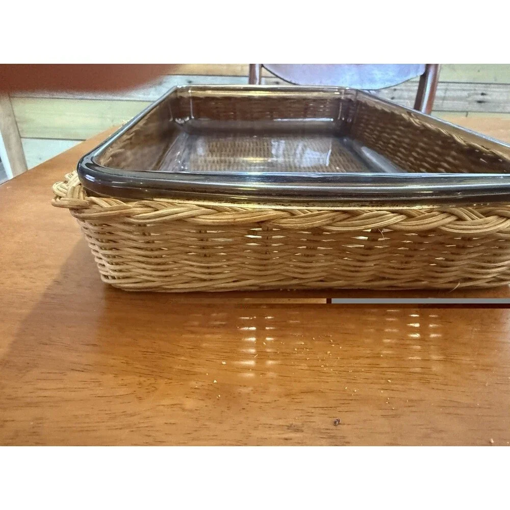 Vintage Pyrex 232 Rectangle Amber Brown Glass W/Basket Casserole Dish Baking
